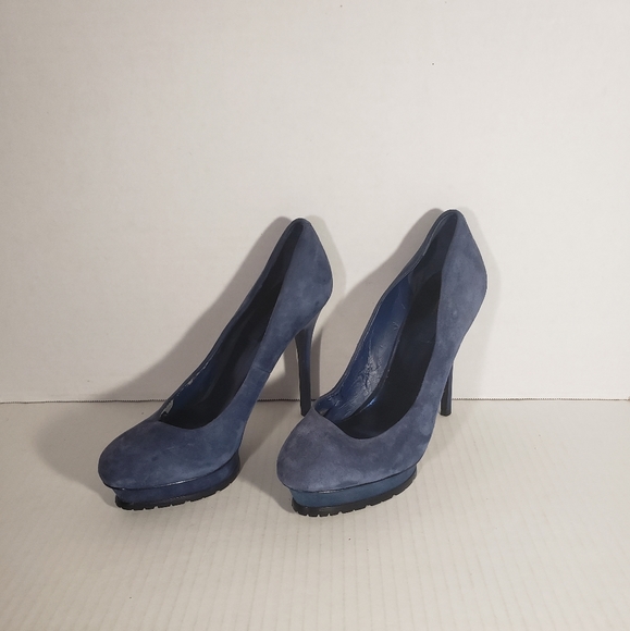 Women's BCBGMAXAZRIA Haile 5in Suede Pumps - Picture 4 of 7